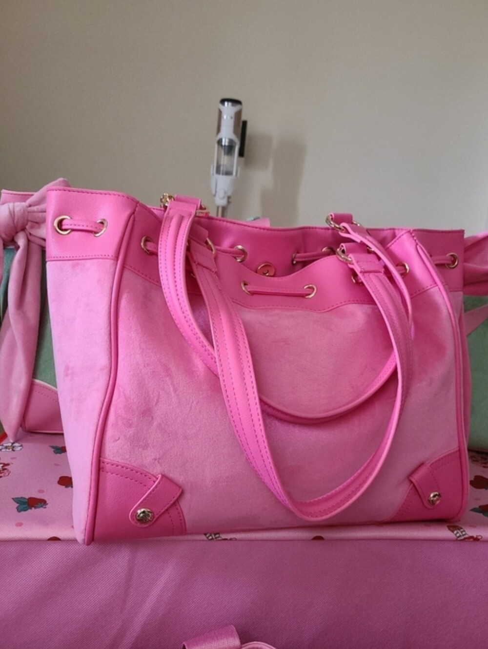 Juicy Couture Bag π - Picture 4 of 5